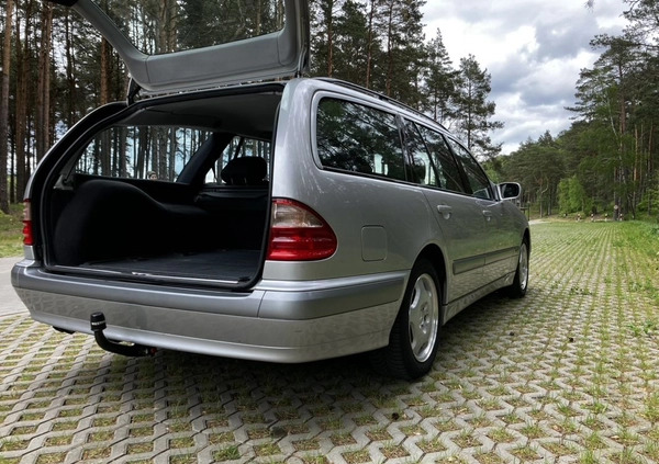 Mercedes-Benz Klasa E cena 18500 przebieg: 307256, rok produkcji 2003 z Mogilno małe 781